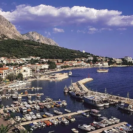Beachfront * Podgora (Split-Dalmatia)