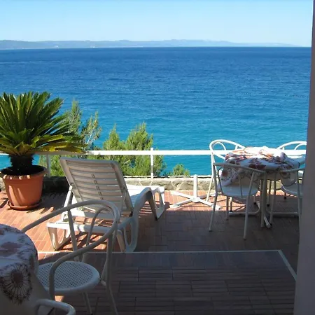 Beachfront * Podgora (Split-Dalmatia)